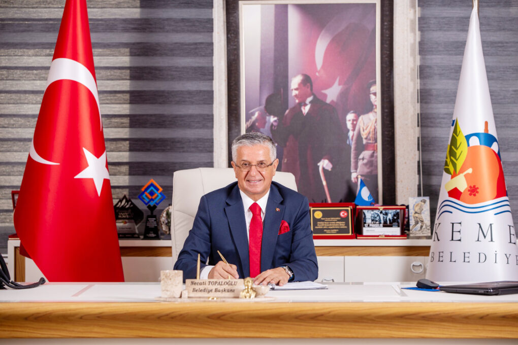 Sanatın ve sanatçının yanındayız