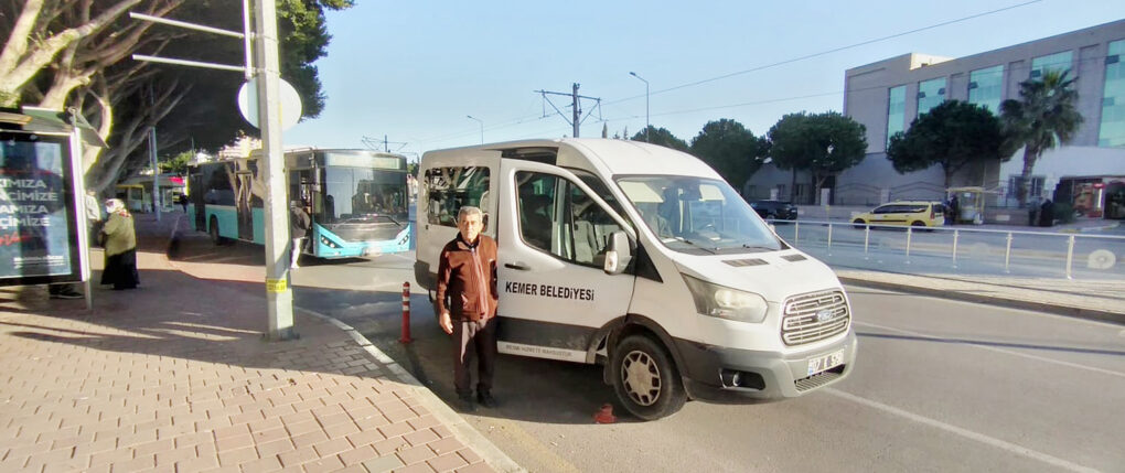 Kemer Belediyesi’nden hastalara ücretsiz servis