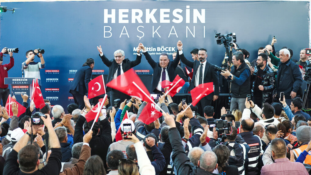 Başkan Böcek, “Enflasyona işçiyi ezdirmeyeceğim’