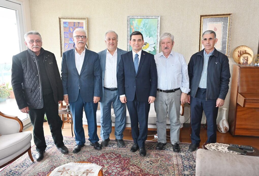 Antalya’da özlenen tablo: Tütüncü gönül köprüleri kuruyor