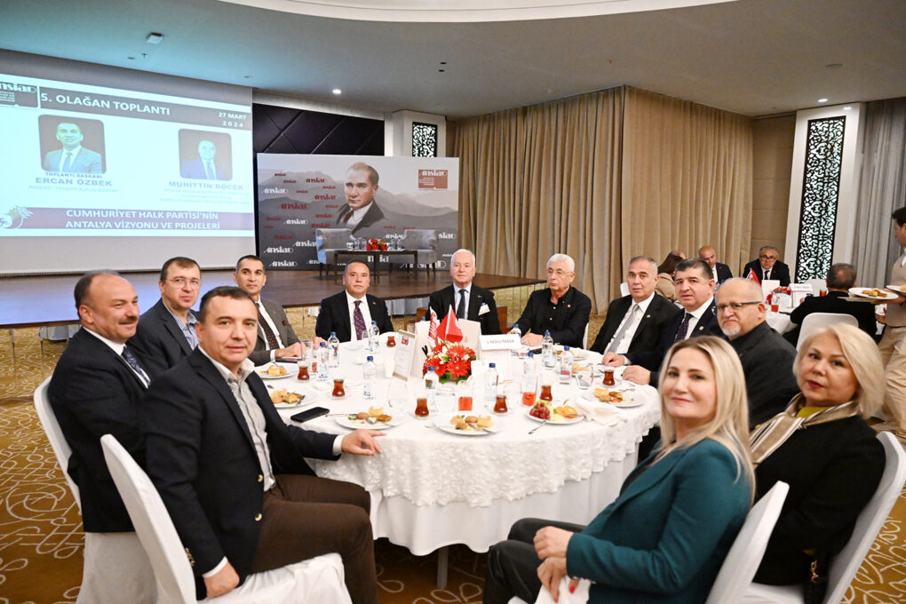 Başkan Böcek iş insanlarıyla buluştu