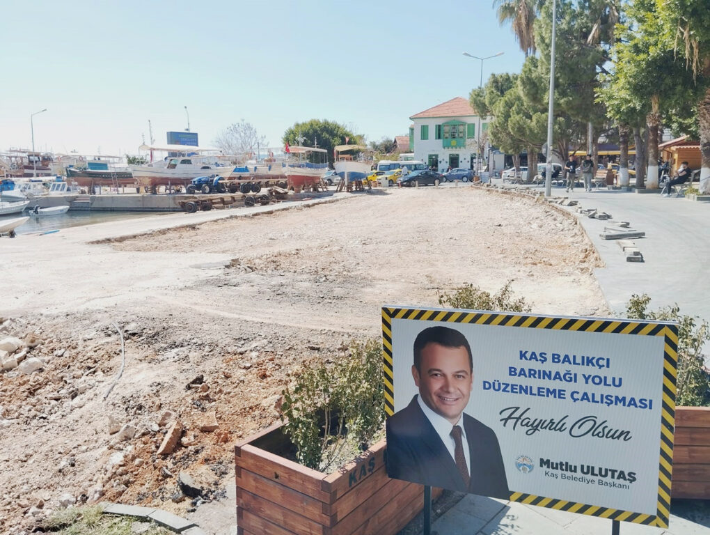 Kaş Balıkçı Barınağı yolunda çalışmalara başlandı