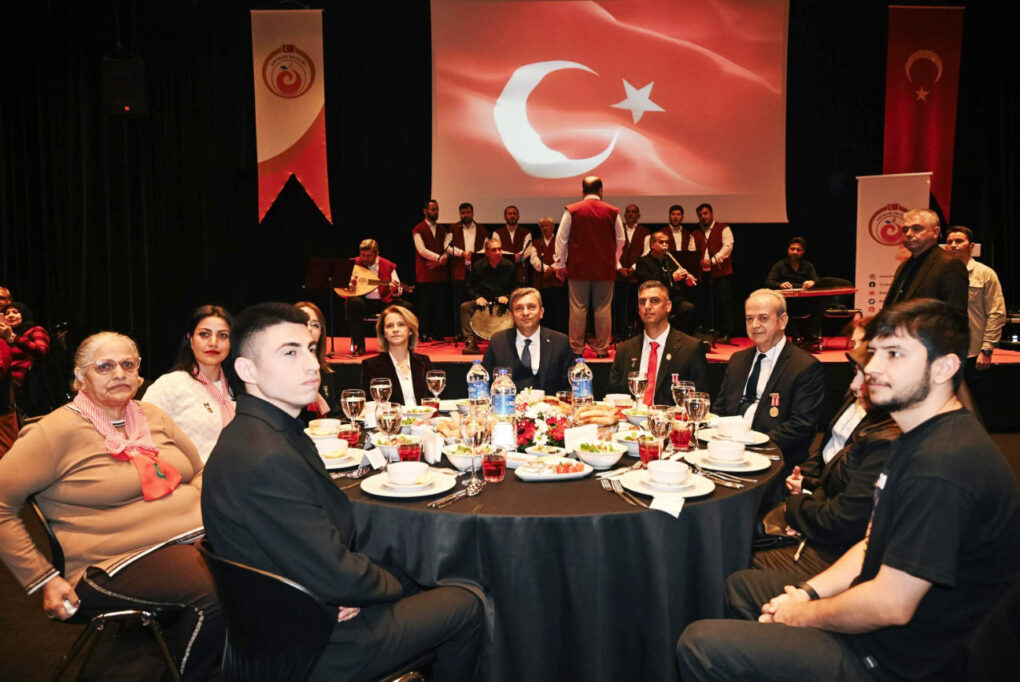 VALİ ŞAHİN, ŞEHİT AİLELERİ VE GAZİLERLE İFTAR PROGRAMINDA BULUŞTU