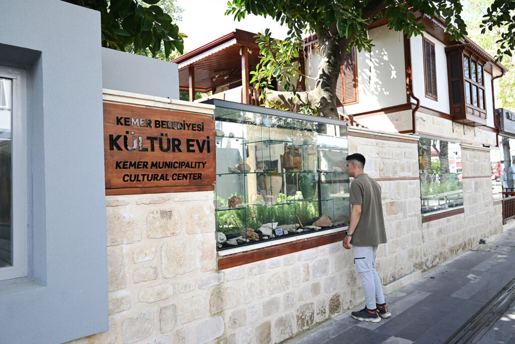 Kemer Belediyesi Kültür Evi’nde çalışmalar tamamlandı