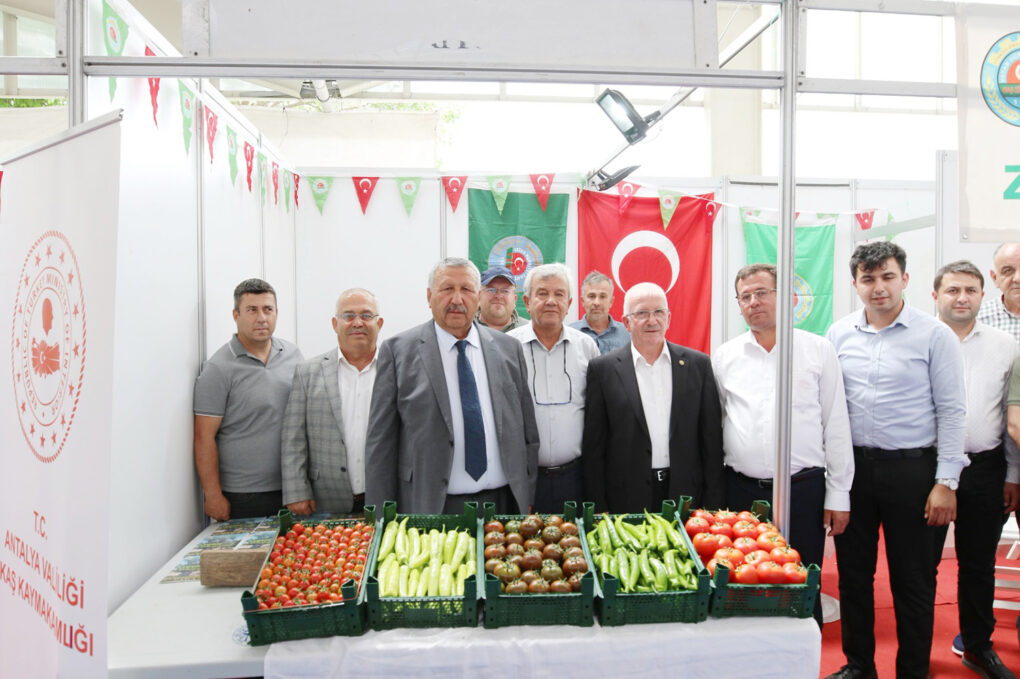 3. Kaş Kınık Tarım Fuarı açıldı