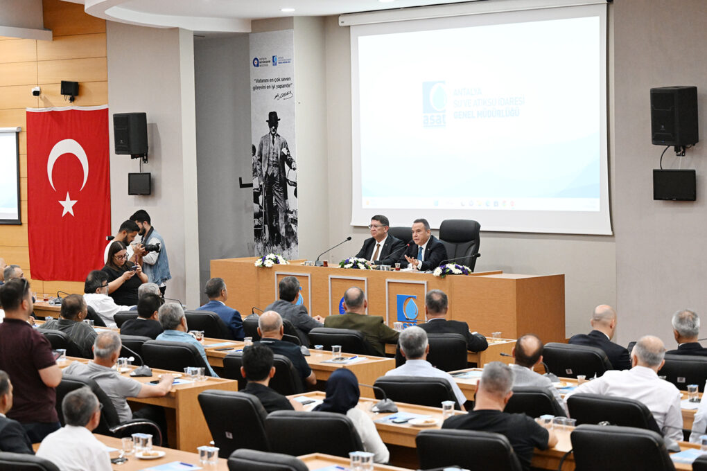 AESOB’tan Başkan Böcek’e hayırlı olsun ziyareti