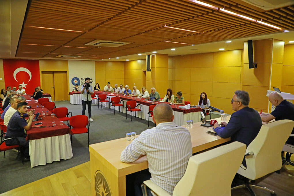 Büyükşehir’den Antalya Körfezi’ne Yapay Resif Projesi