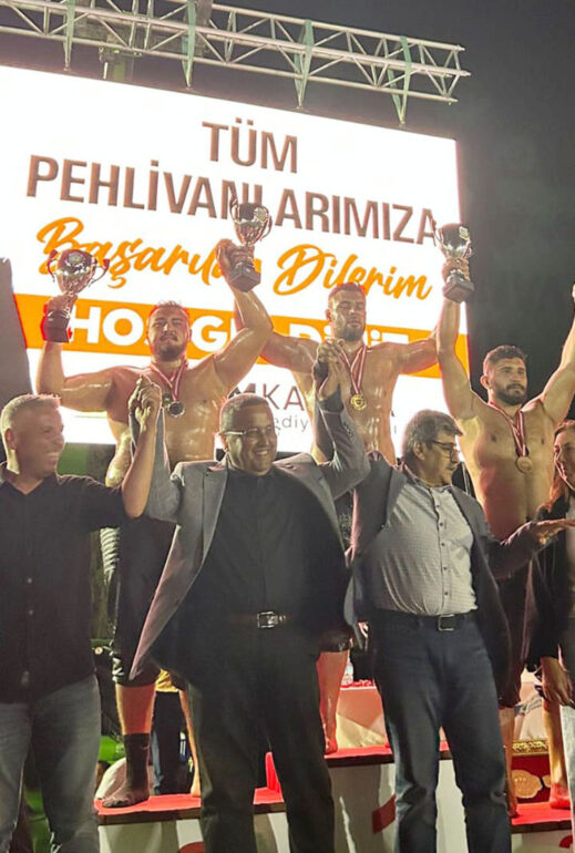 Kemer Belediye güreşçisi ikinci oldu