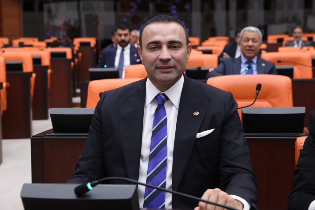 CHP ANTALYA MİLLETVEKİLİ AYKUT KAYA KEMER BALIKÇI BARINAĞI SORUNUNU MECLİS’E TAŞIDI.