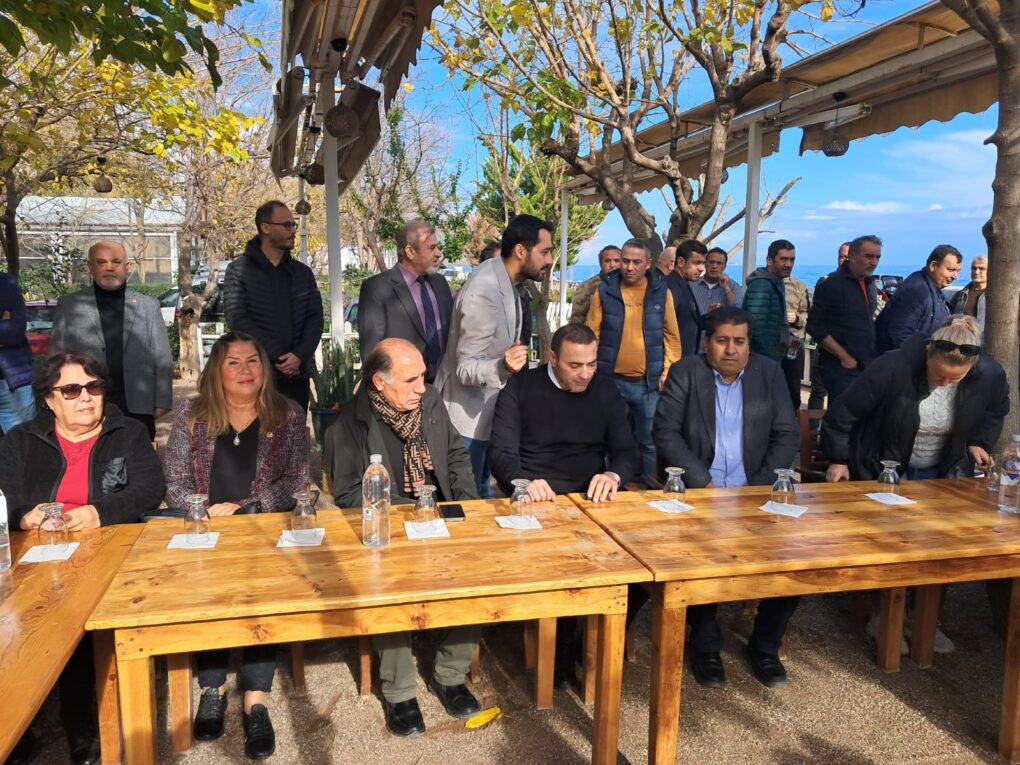 SÜPER VEKİL ÇIRALILARLA BULUŞTU