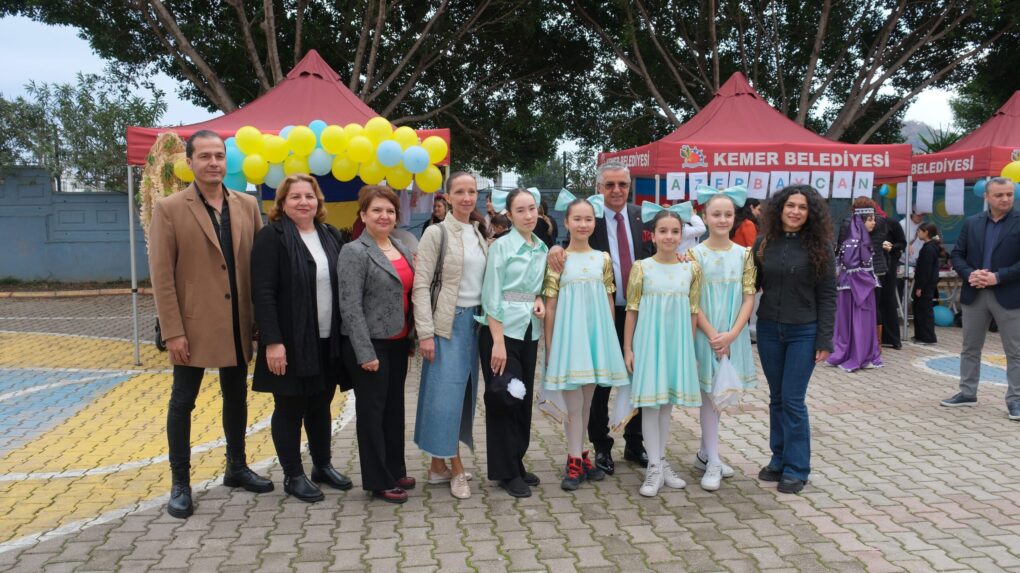 Kemer’de “Bana Ülkeni Tanıt Festivali”