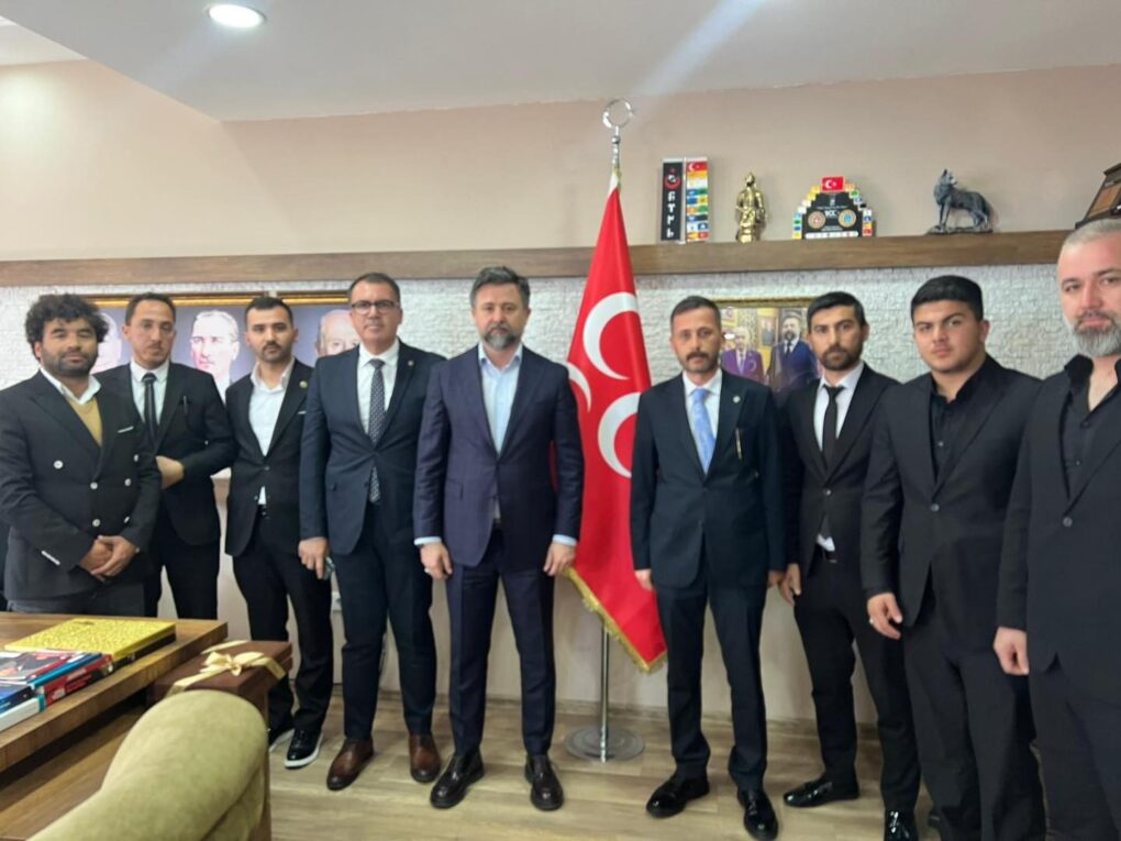 KEMER ÜLKÜ OCAKLARI YÖNETİMİ İL BAŞKANLIĞINI ZİYARET ETTİ