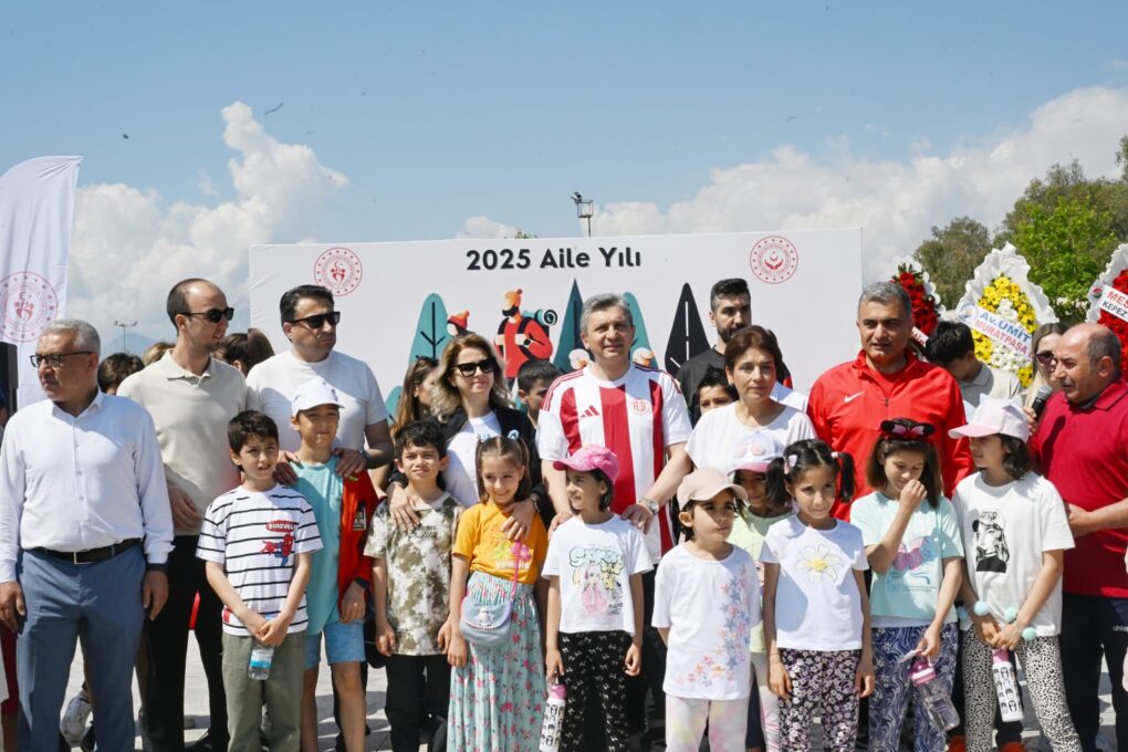 ANTALYA’DA AİLE BAĞLARINI GÜÇLENDİREN ETKİNLİK