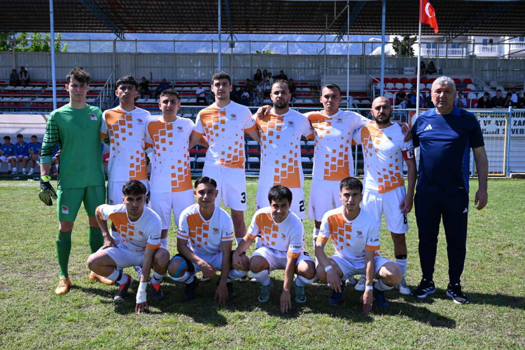 Kemer Belediye Merkez Spor evinde berabere kaldı