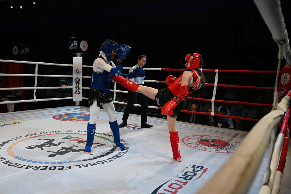Muaythai Dünya Şampiyonası Kemer’de başladı