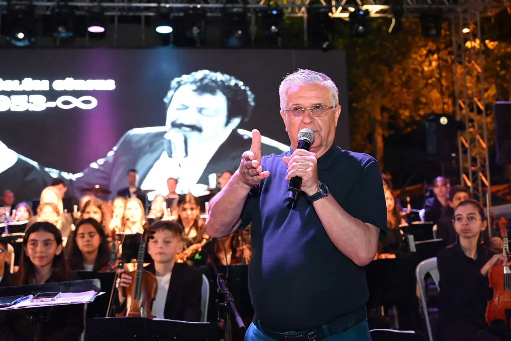 Dev orkestradan muhteşem konser