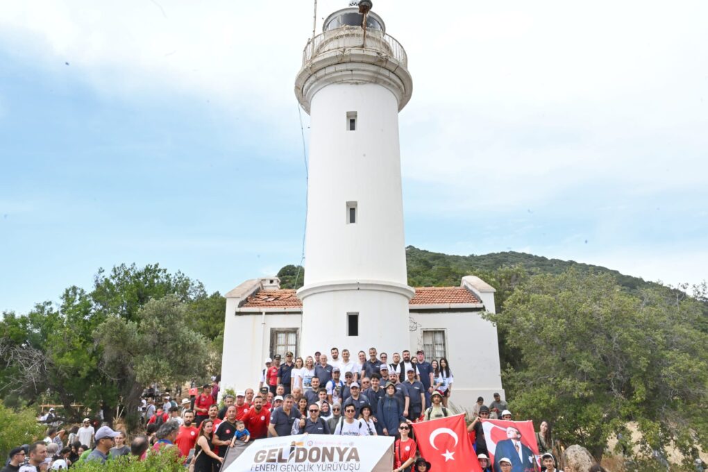 KUMLUCA’DA GENÇLİK HAFTASI YÜRÜYÜŞÜ