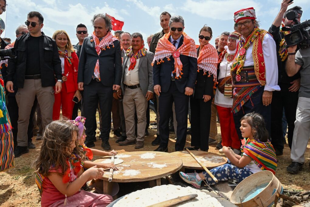 ANTALYA’NIN DOĞAL VE KÜLTÜREL DEĞERLERİ GENÇLERLE BULUŞUYOR