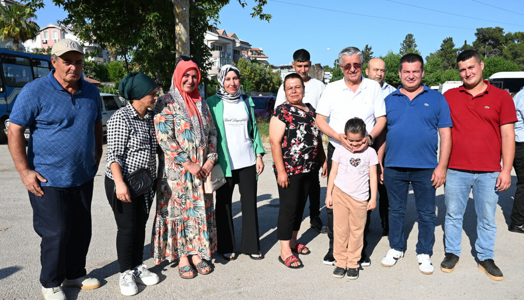 Başkan Topaloğlu belediye personeli ile bayramlaştı