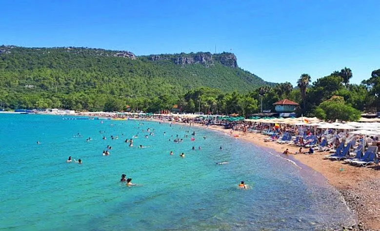 Antalya’nın gözde turizm merkezi Kemer’de otel dolulukları %90’ı buldu