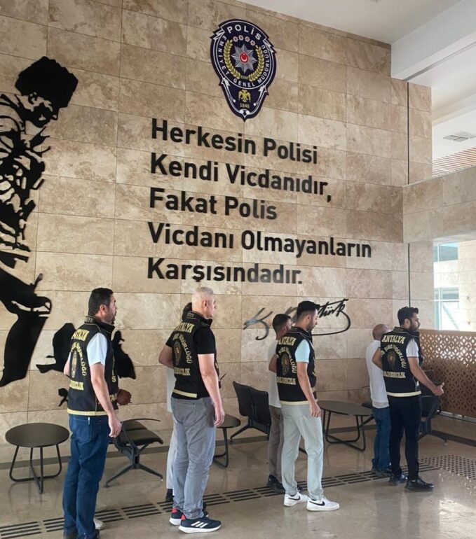 “Nitelikli Dolandırıcılık” Suçundan 4 Şahıs TUTUKLANDI