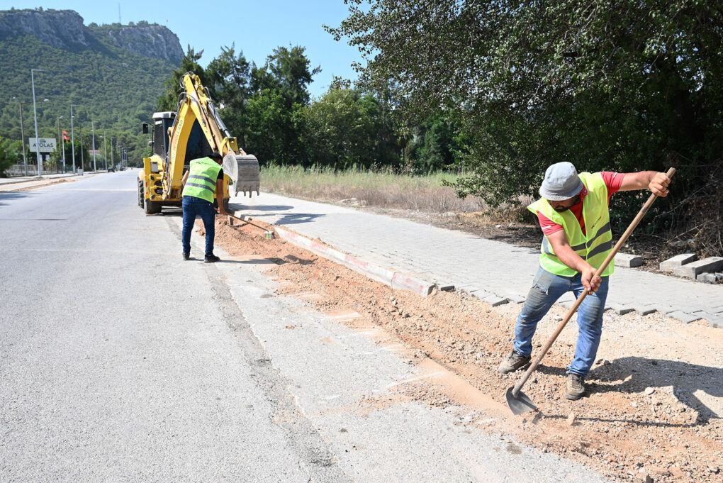 Kemer’de altyapı çalışmaları 