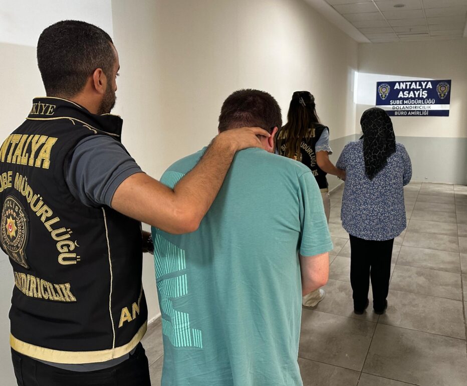 Nitelikli Dolandırıcılık Suçundan 2 Şahıs YAKALANDI