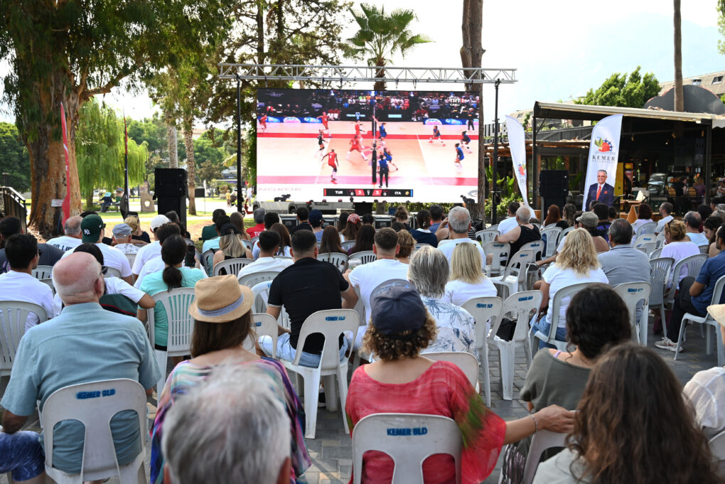 Milli heyecan için dev ekran kuruldu