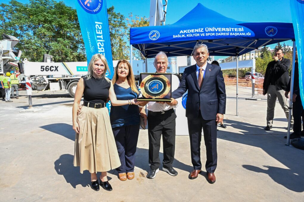 Akdeniz Üniversitesi Hastanesi Nöroloji Polikliniği Yeni Binasının Temeli Atıldı