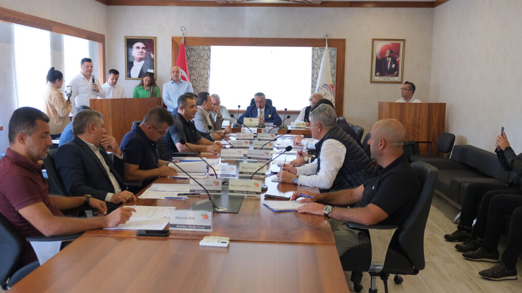 Kemer Belediyesi Ekim ayı devam meclisi yapıldı