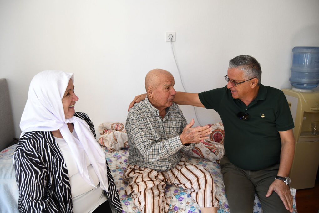 Kemer’in ‘Ulu çınarlarına’ anlamlı ziyaret