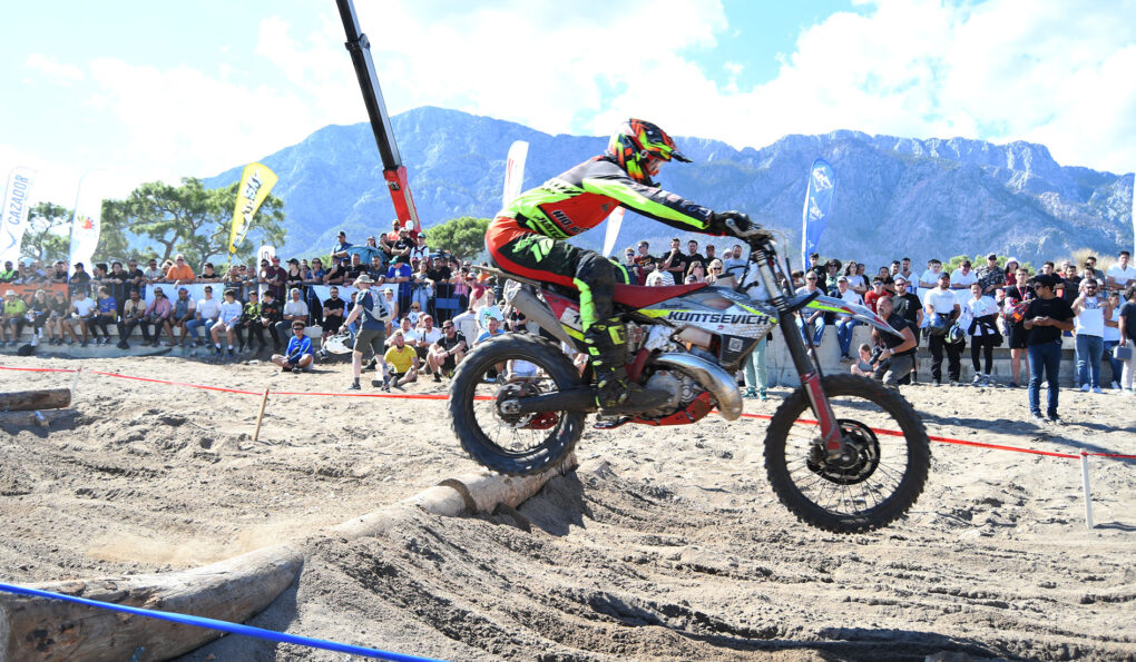 Sea To Sky Enduro Motosiklet Yarışları başladı 