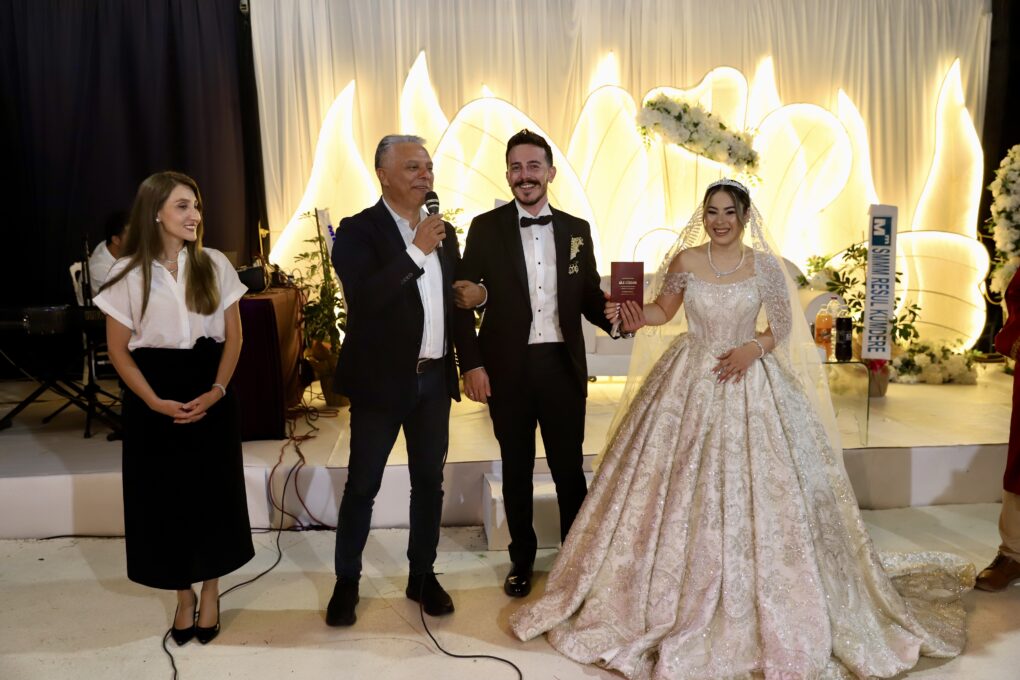 Heyberi ve Manış Ailelerinin Mutlu Günü