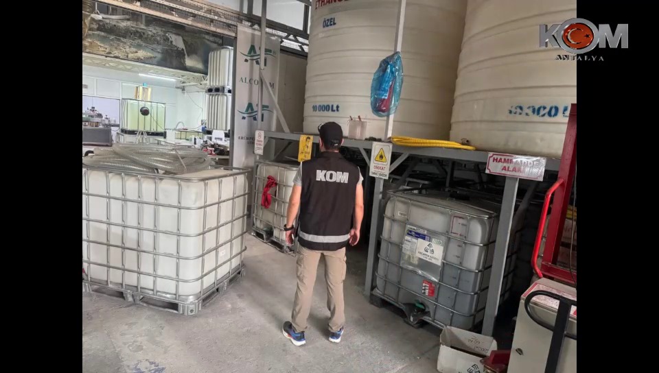 Kaçak Alkol Fabrikasına Operasyon
