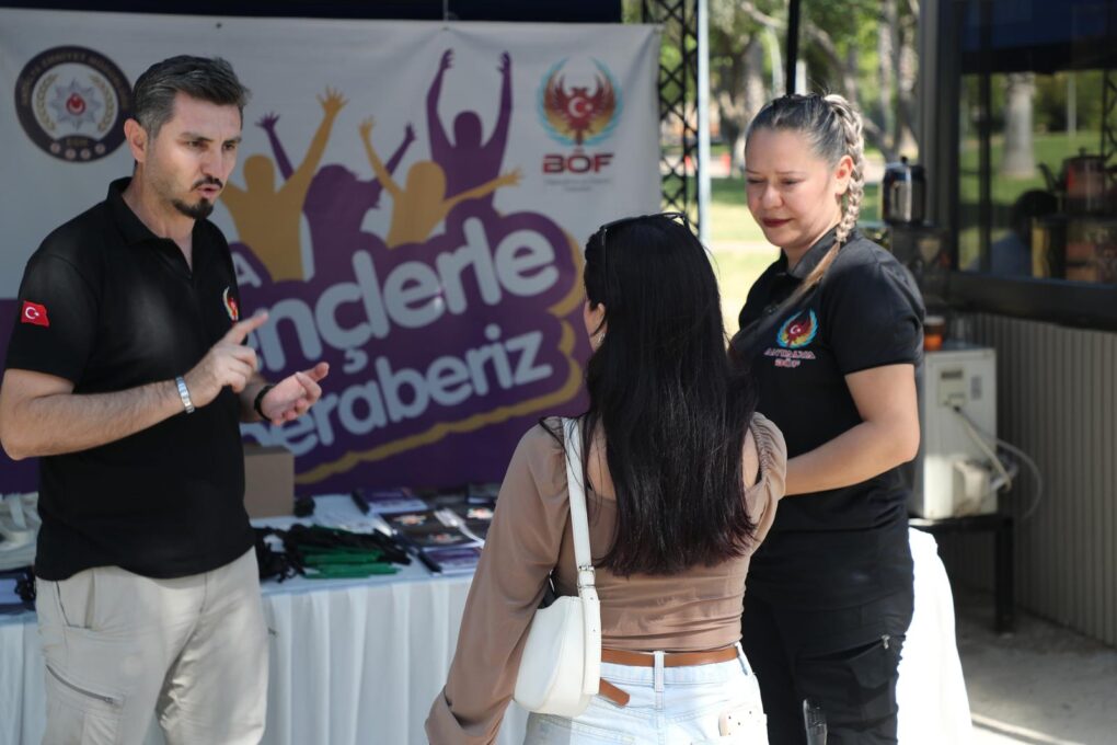 Gençlerle Beraberiz’ Projesi Kapsamında Üniversite Öğrencilerine Bilgilendirme Yapıldı