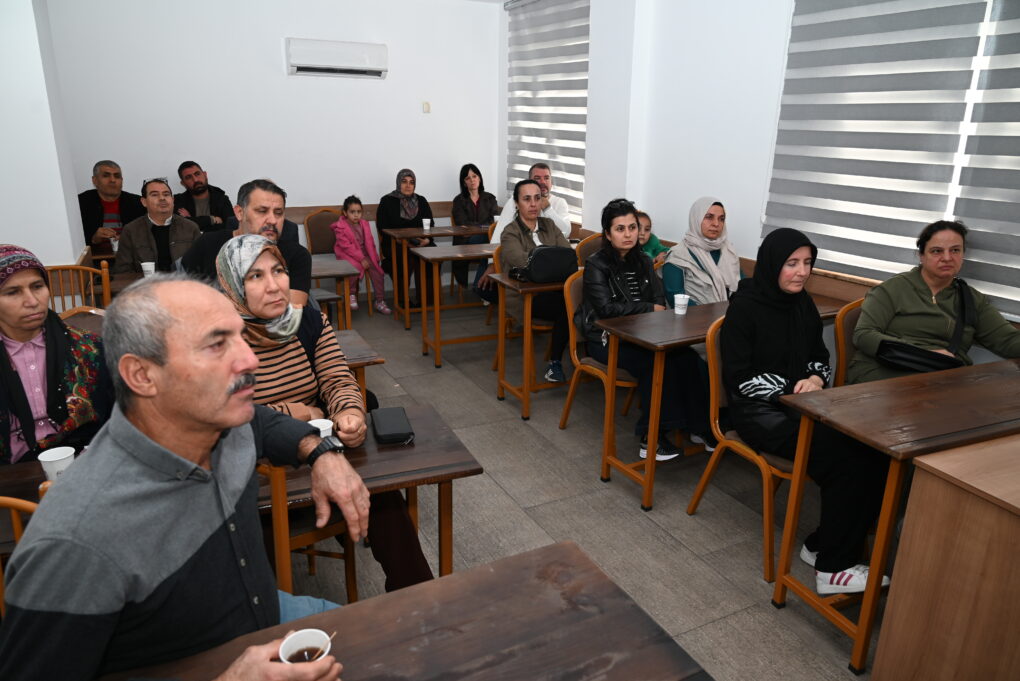 Kurs merkezinde veli toplantısı