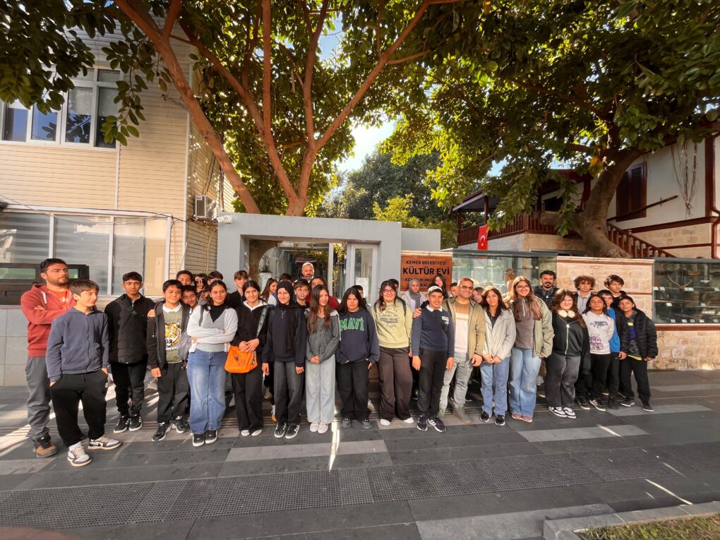Öğrencilerin Kültür Evi’ne ziyaretleri sürüyor