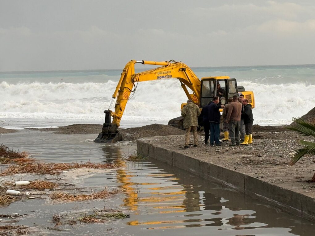Ağva deresinde çalışmalar sürüyor