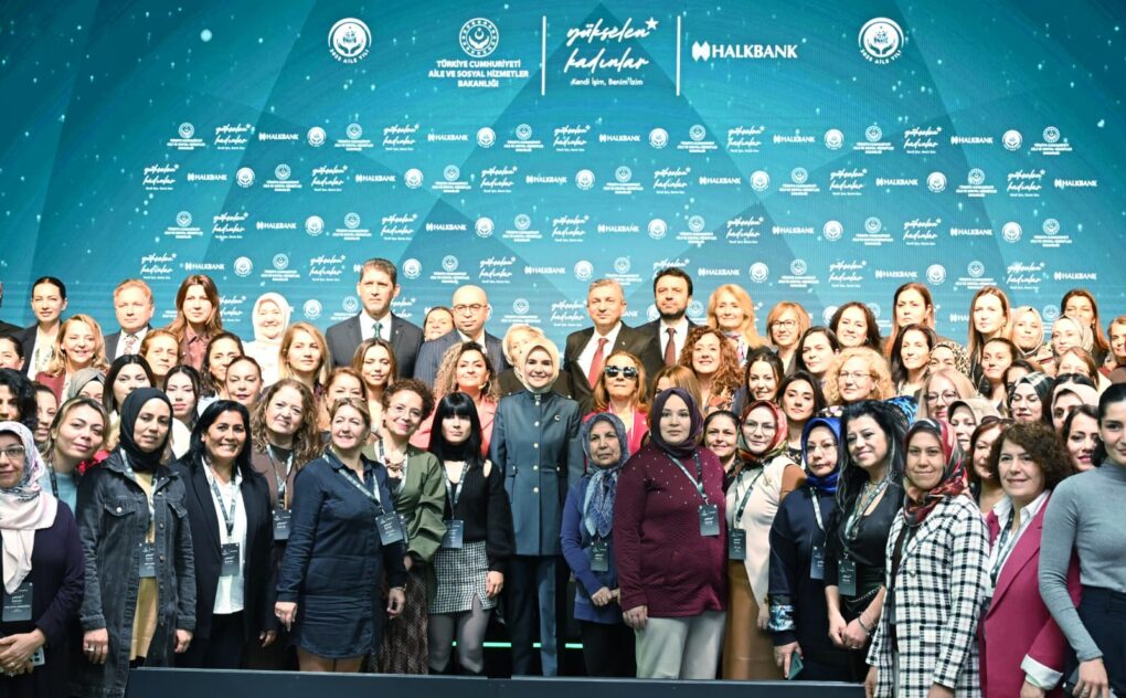 YÜKSELEN KADINLAR PROJESİ ANTALYA’DA TANITILDI