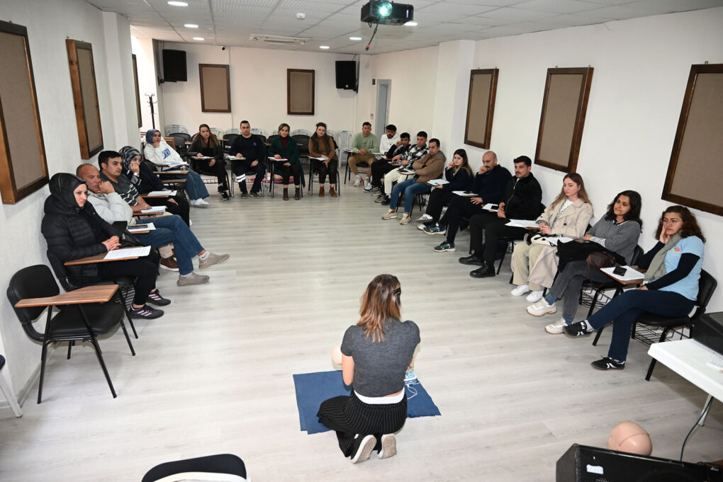 Belediye personeline ilk yardım eğitimi