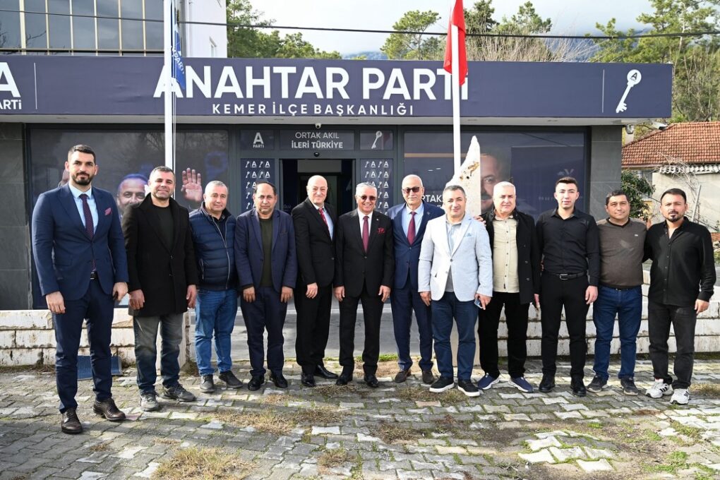 Başkan Topaloğlu’ndan Anahtar Parti’ye hayırlı olsun ziyareti