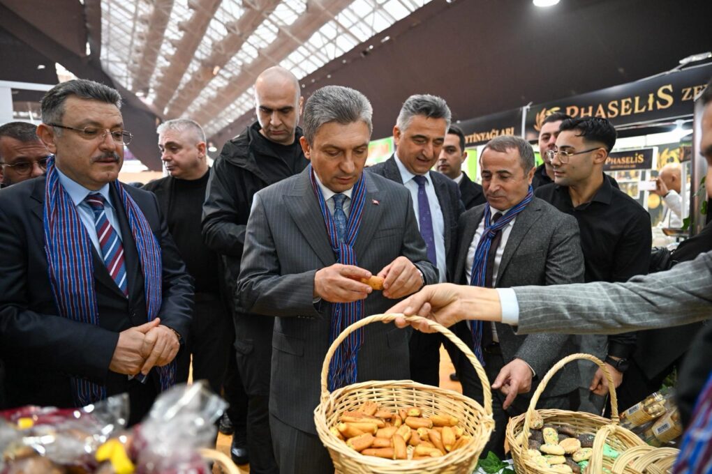 TRABZON’UN ZENGİN KÜLTÜRÜ ANTALYA İLE BULUŞTU