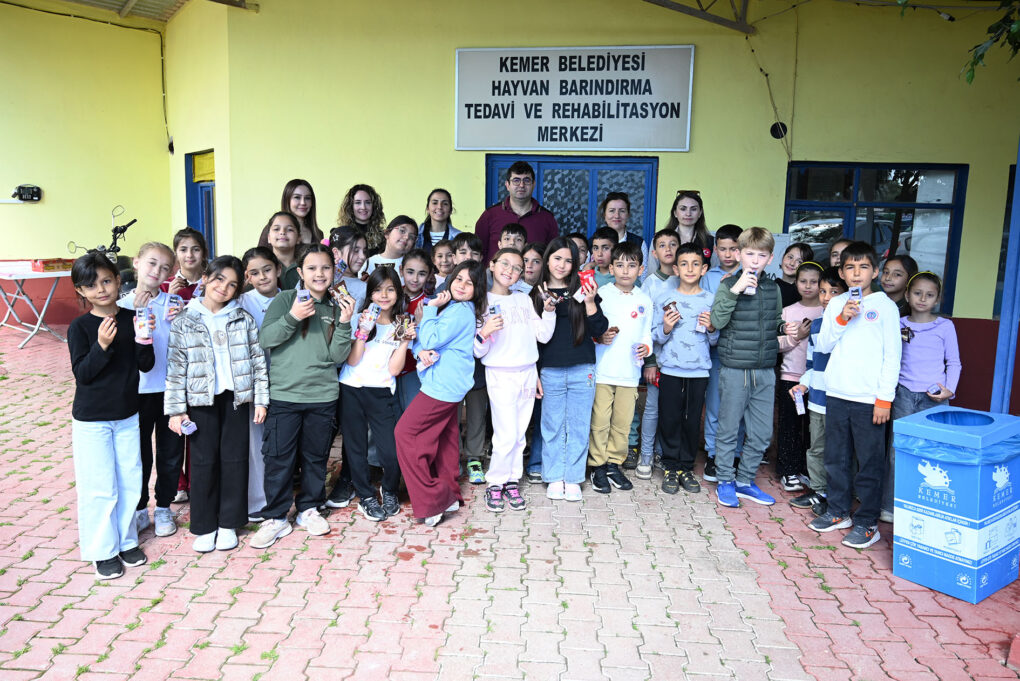 Öğrencilerden sıfır atık farkındalık ziyareti