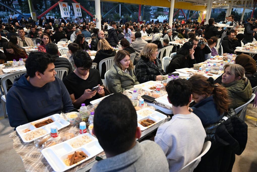 İftar sofrası Göynük’te kuruldu