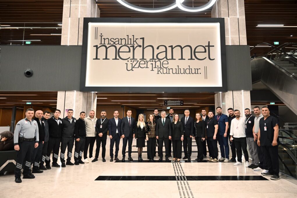 VALİ ŞAHİN’DEN RAMAZAN BAYRAMI ZİYARETLERİ