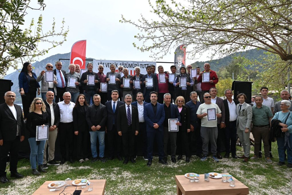 Çıralı’da vatandaşlar tapularına kavuşmaya başladı