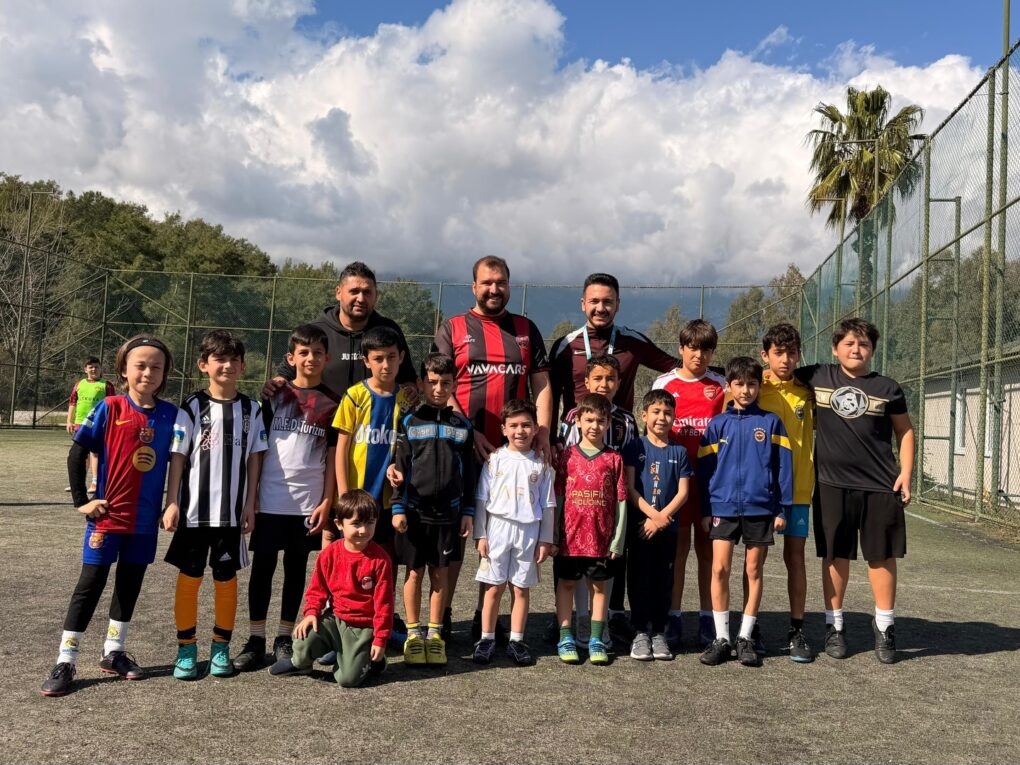 AK Parti Kemer İlçe Başkanı Uğur Ozan Gazioğlu’ndan Belediye’ye Sert Tepki