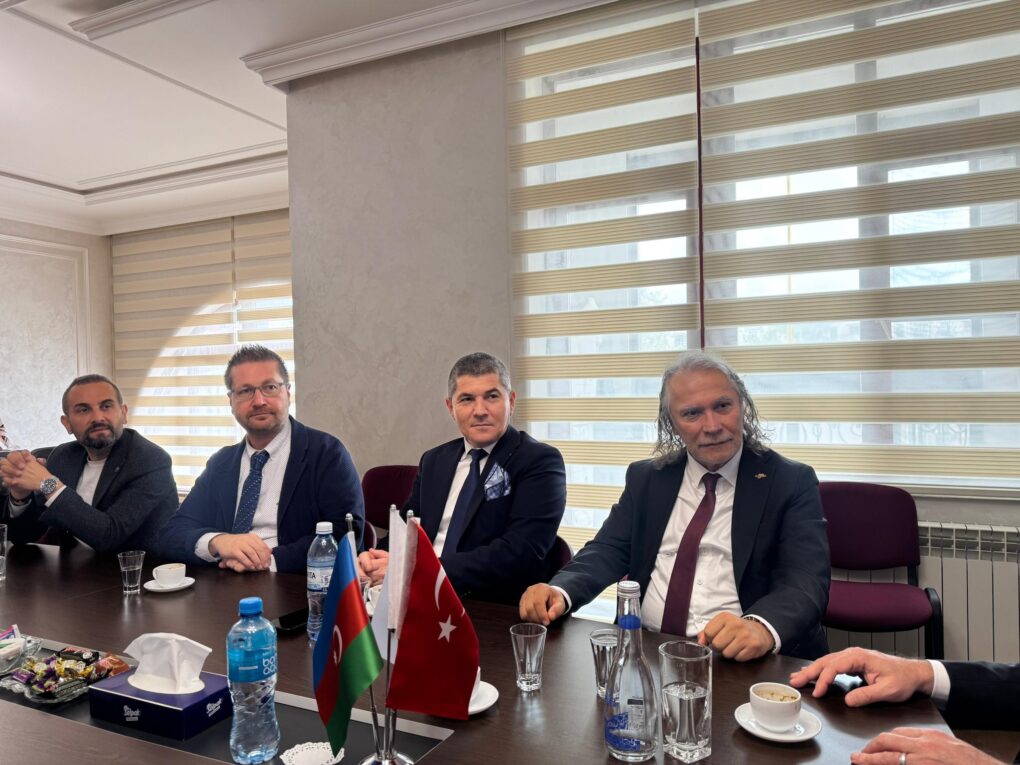 BAKSİFED Heyeti Bakü’de İş Birliği Temaslarında Bulundu