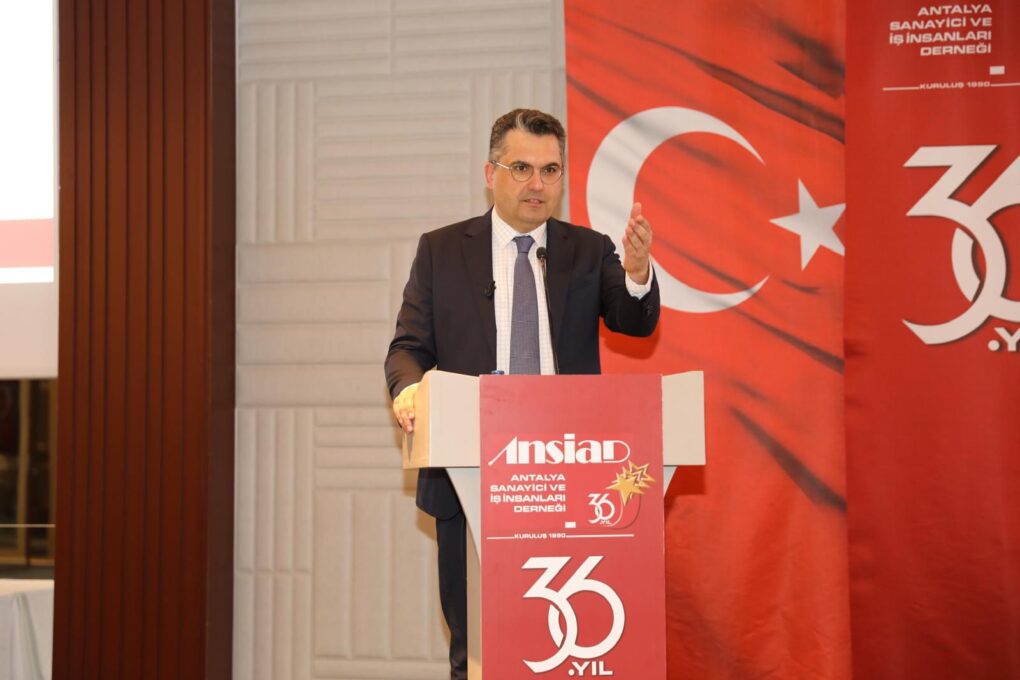 İYİ PARTİ GENEL BAŞKAN YARDIMCISI BURAK DALGIN ANSİAD IN DAVETLİSİ OLARAK ANTALYA’DA