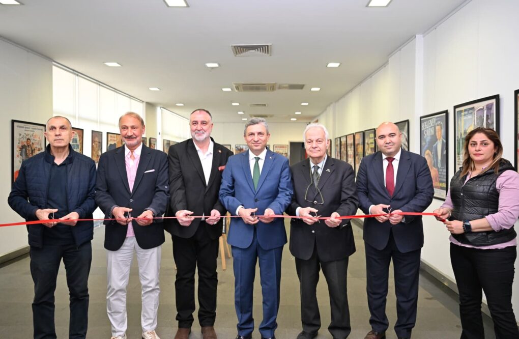 YEŞİLÇAM FİLM AFİŞLERİ SERGİSİ ANTALYA’DA AÇILDI
